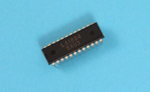 LA-1824 SDIP-24 CHIP TUNER UKŁAD