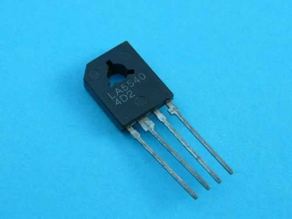 LA-5540 4-PIN UKŁAD